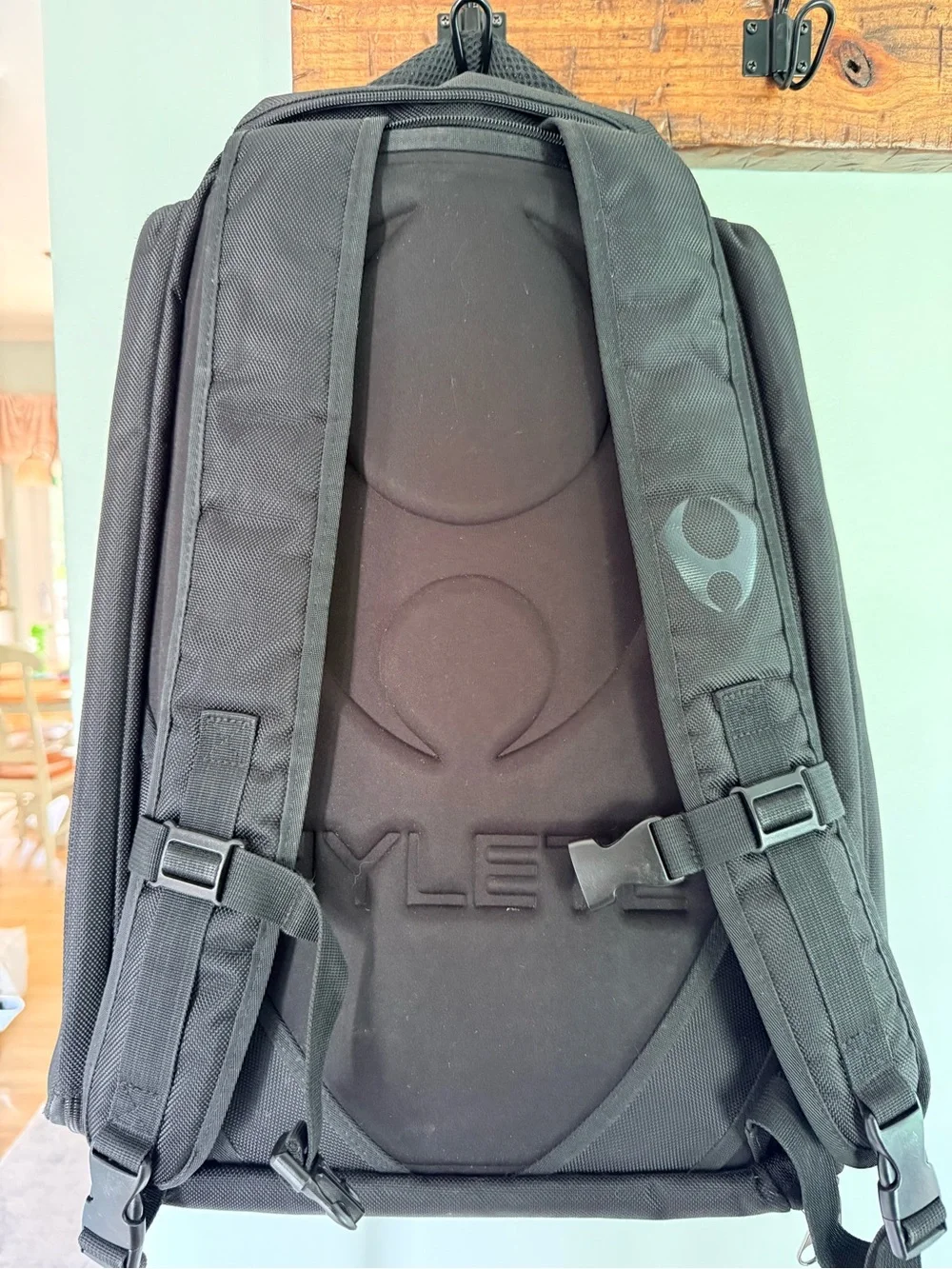 Hylete travel organization design